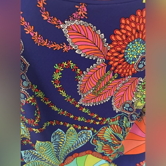 Trina Turk Felena Dress | Bright Floral Jersey Shift | Size 4 - Picture 6 of 10